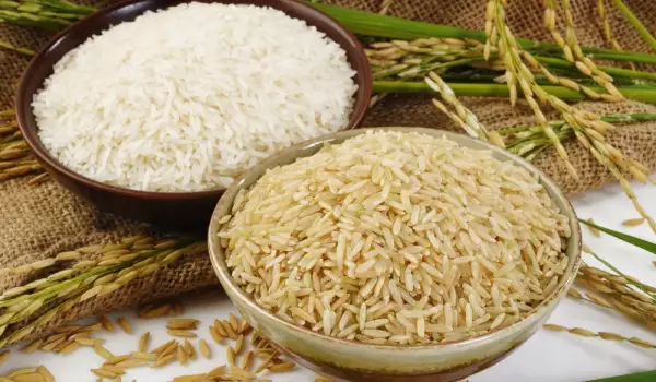 Arroz moreno y arroz blanco