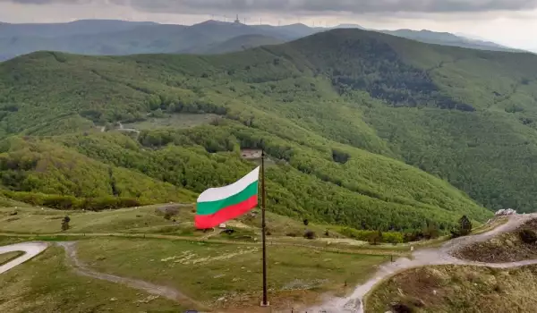 Български флаг