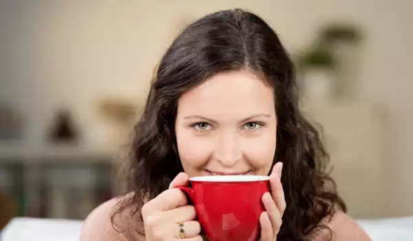 Чай от валериана: всички важни ползи за жените