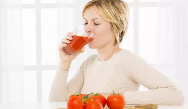 See What a Glass of Tomato Juice Does to Your Blood