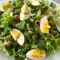 Zelena salata sa jajima, inćunima i maslinama