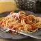 Спагети с карамелизиран лук