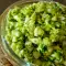 Salata vitaminizantă cu broccoli, dovlecei și mere