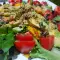 Зеленый салат с манго и семенами льна