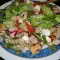 Obrok salata sa fusilima i piletinom