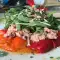Salata sa tunjevinom, rukolom i pečenom paradajz-paprikom