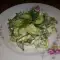 Salata od zelene salate i kiselog mleka