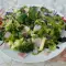 Salata sa tikvicama, brokolijem i zelenom salatom