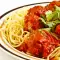 Спагети с кюфтенца и доматен сос