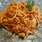 Espaguetis con tomate y carne picada