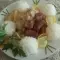 Пържени свински хапки с гъбен сос и бял ориз