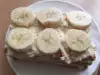 Бисквитена торта с яйчен крем и банани