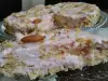 Бисквитена торта със сладко от малини