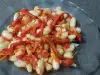 Salata od pasulja sa pečenim paprikama i lukom
