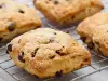 Cookies with Raisins and Walnuts