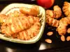 Френски бутер кифлички с карамел и ябълки