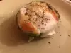 Пълнено авокадо с яйце и сирена