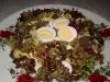 Здравословна салата от червена маруля и яйца