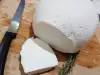 Brânză de oaie, preparată în casă
