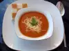 Доматена супа с прясно мляко и чесън
