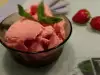 Domaći sladoled sa kiselim mlekom i jagodama