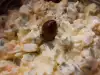 Яичный салат с солеными огурцами и картофелем