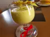 Gazpacho aus Mango und Salatgurke