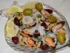 Griechischer Salat mit Muscheln