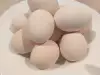 Отбеливание куриных яиц на Пасху