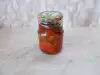 Paradajz-paprike sa renom, medom i listovima loze
