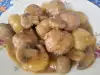 Манджа от картофи, гъби и кюфтенца