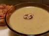 Крем-суп из грибов с чесночными крутонами