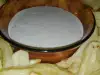 Магданозен чеснов сос със сирене