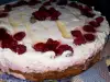 Малинова кейк торта
