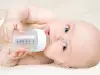 Колко вода трябва да пие бебето?