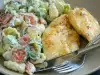Salata od testenine sa avokadom i marinirana piletina