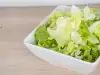 Зелена салата със заливка от горчица