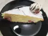 Масляный пирог с клубникой
