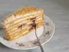 Медена торта със сладко от боровинки
