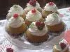 Cupcake with Raspberries and Chocolate-Vanilla Glaze