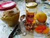 Здравословна смес с орехи, лимон, мед и сушени кайсии