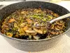 Im Ofen gebratener Reis mit Ampfer und kleinen Wald Champignons