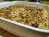 Veganer Reis mit Pilzen und Oliven im Ofen