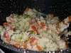 Ориз със замразени зеленчуци и гъби