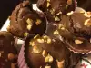 Пандишпанови мъфини с шоколад, кафе и ядки