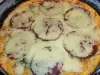 Пица с луканков салам и кашкавал