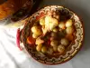 Македонска яхния с балучки и пилешки бутчета в гювеч