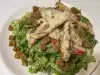 Zelena salata sa piletinom i integralnim krutonima