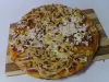 Пица с кашкавал, сирене и луканков салам