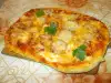 Домашна пица с луканков салам, топено сирене и кашкавал